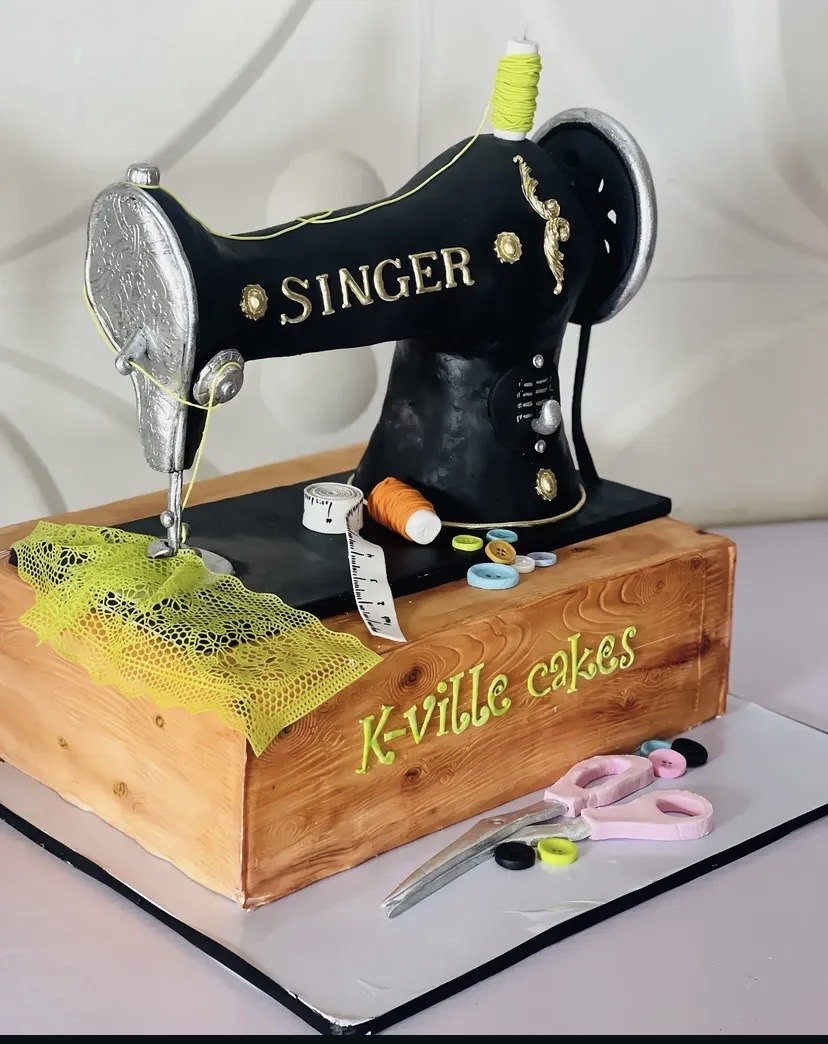 Sewing machine themed cake